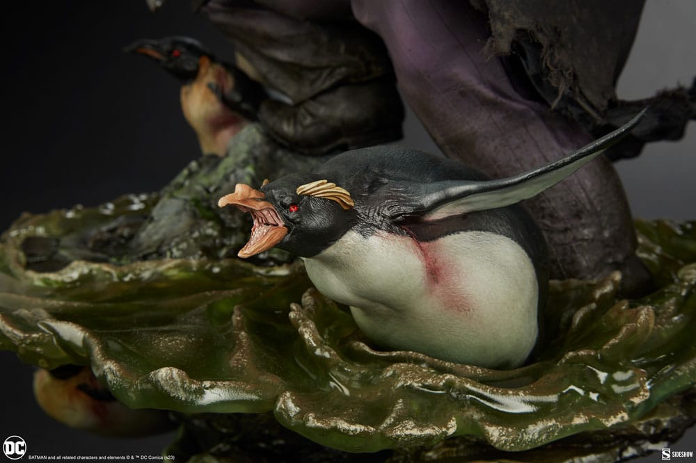 DC Comics Premium Format Statue The Penguin 51 cm