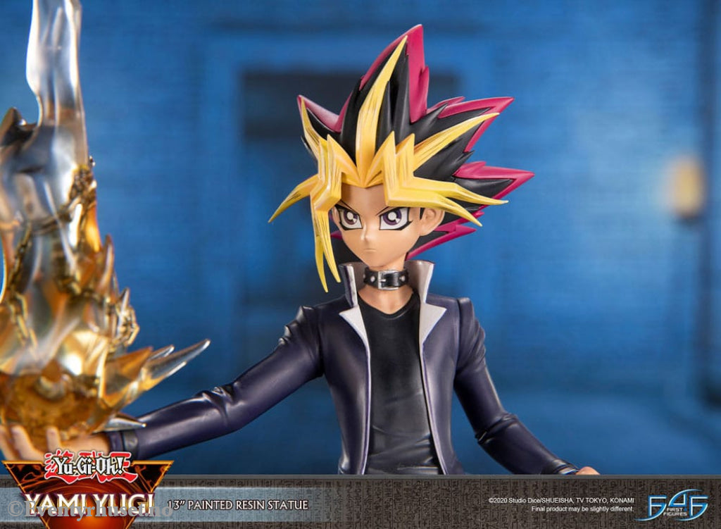 Yu-Gi-Oh! Statue Yami Yugi 31 cm Collectibles