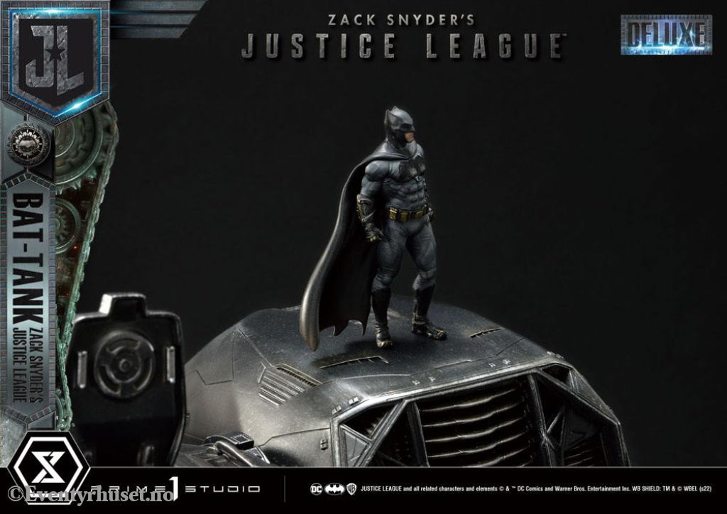 Zack Snyder’s Justice League Museum Masterline Diorama Bat-Tank Deluxe Version 36 cm Collectibles