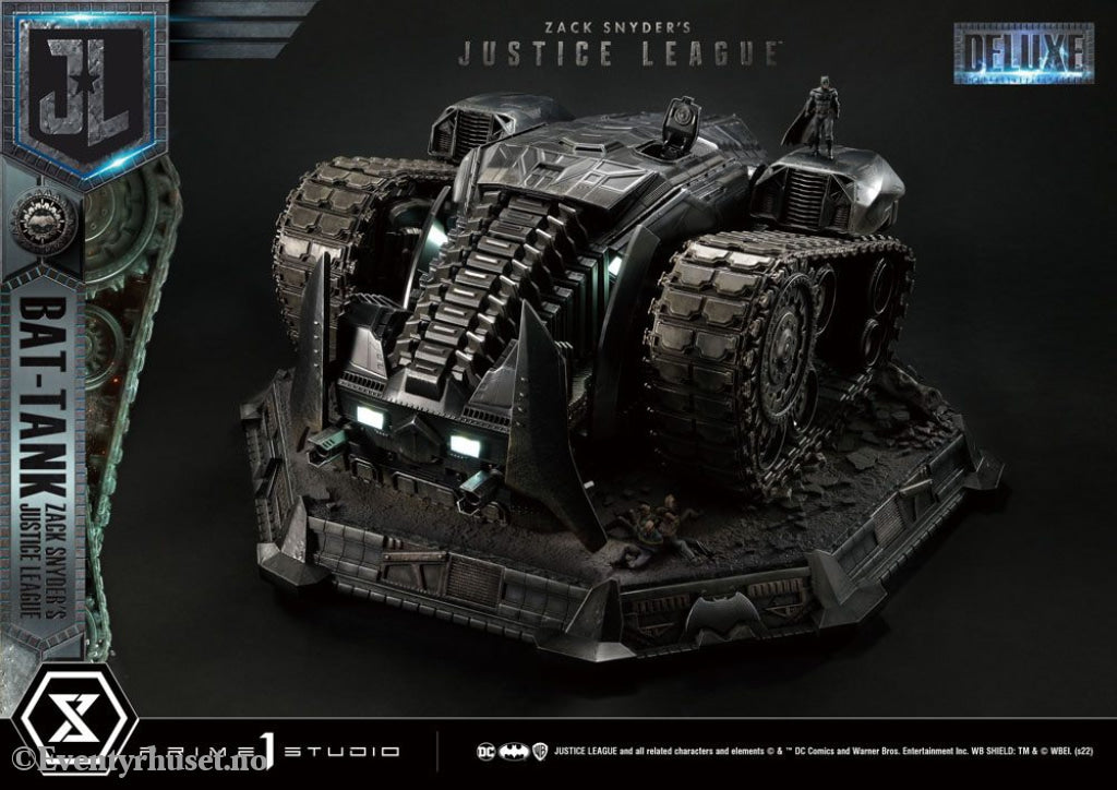 Zack Snyder’s Justice League Museum Masterline Diorama Bat-Tank Deluxe Version 36 cm Collectibles