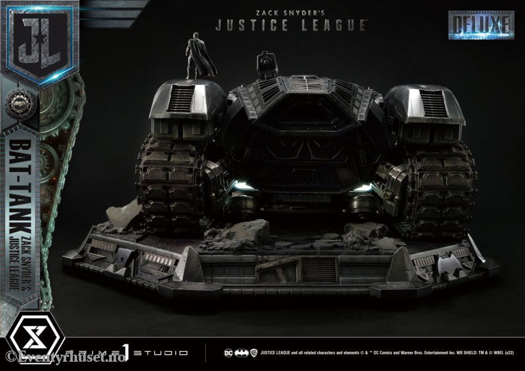 Zack Snyder’s Justice League Museum Masterline Diorama Bat-Tank Deluxe Version 36 cm Collectibles