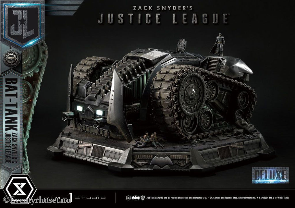 Zack Snyder’s Justice League Museum Masterline Diorama Bat-Tank Deluxe Version 36 cm Collectibles