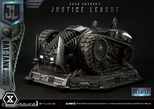 Zack Snyder’s Justice League Museum Masterline Diorama Bat-Tank Deluxe Version 36 cm Collectibles