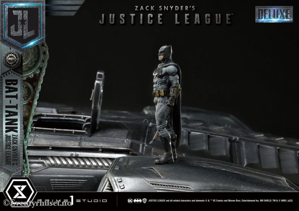 Zack Snyder’s Justice League Museum Masterline Diorama Bat-Tank Deluxe Version 36 cm Collectibles