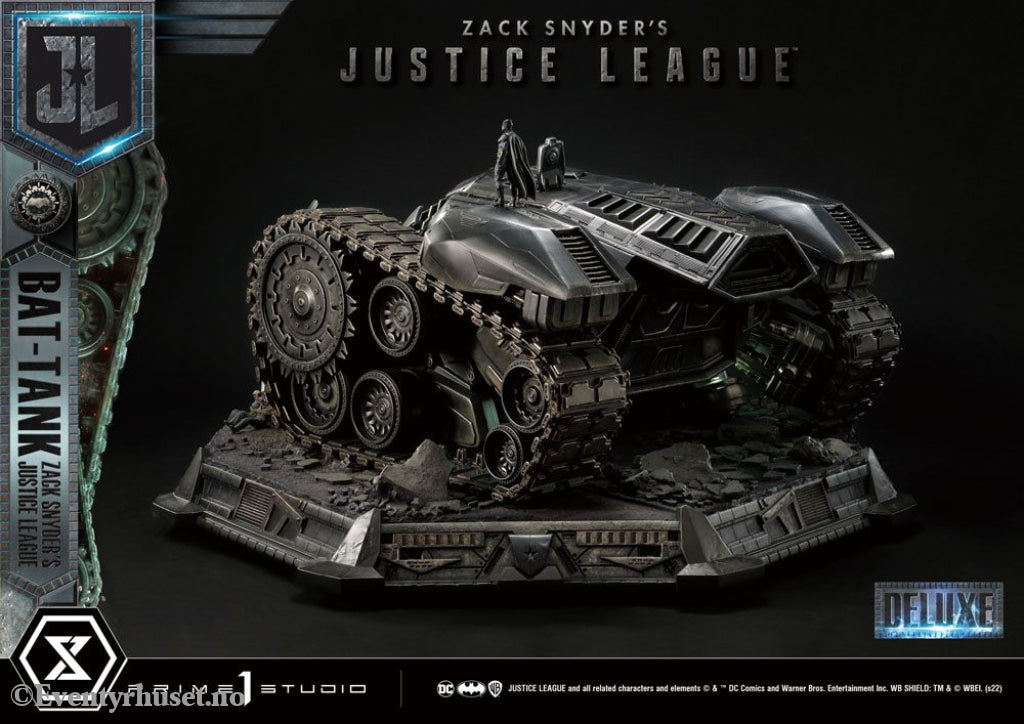 Zack Snyder’s Justice League Museum Masterline Diorama Bat-Tank Deluxe Version 36 cm Collectibles