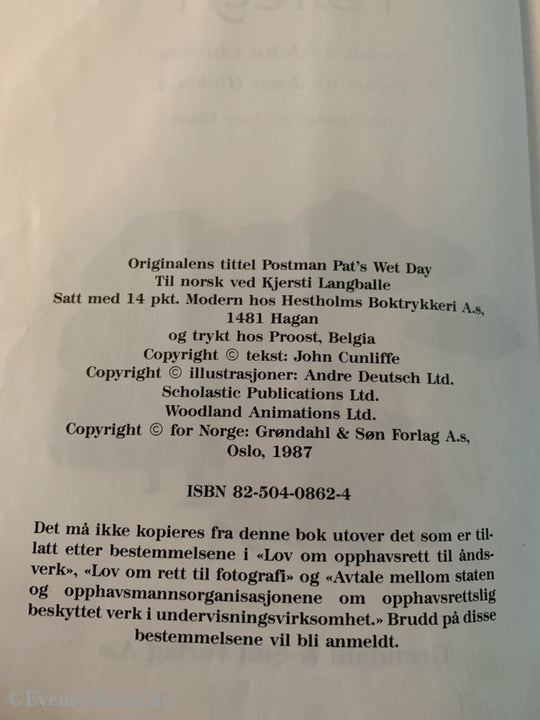 Postmann Pat I Øsregn. 1987. Fortelling